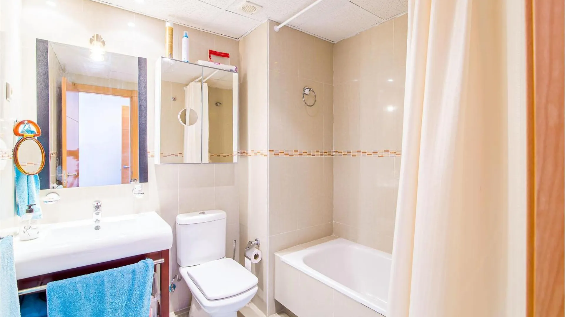 2 Bedroom Cozy Apartment In Sabinillas San Luis de Sabinillas Spanien